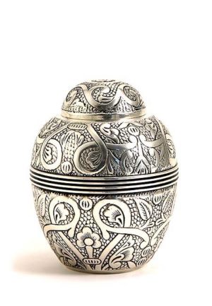 piccola urna per animali domestici in argento antico in quercia
