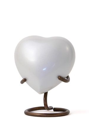 urne de coeur de perle de trinité