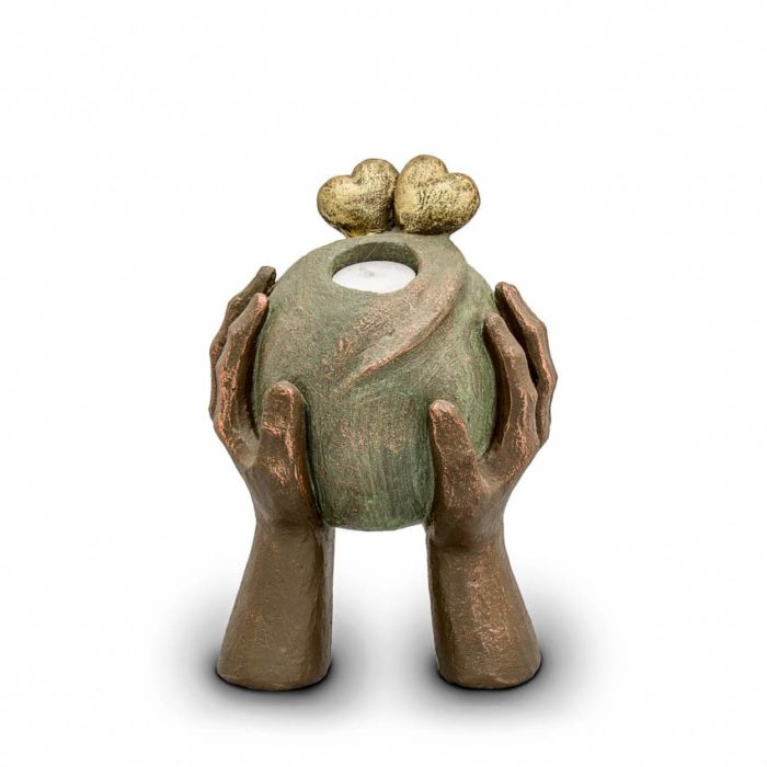 urna de cerámica estilo amor iluminada