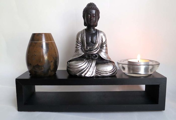 meditaatio muistomerkki vasikka buddha mini uurna