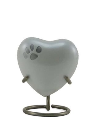 Perłowa Odyseja urna w kształcie serca z łapą