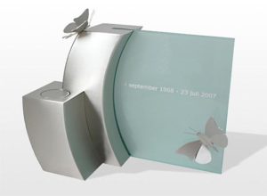 rvs urn monument with glass and butterflies
